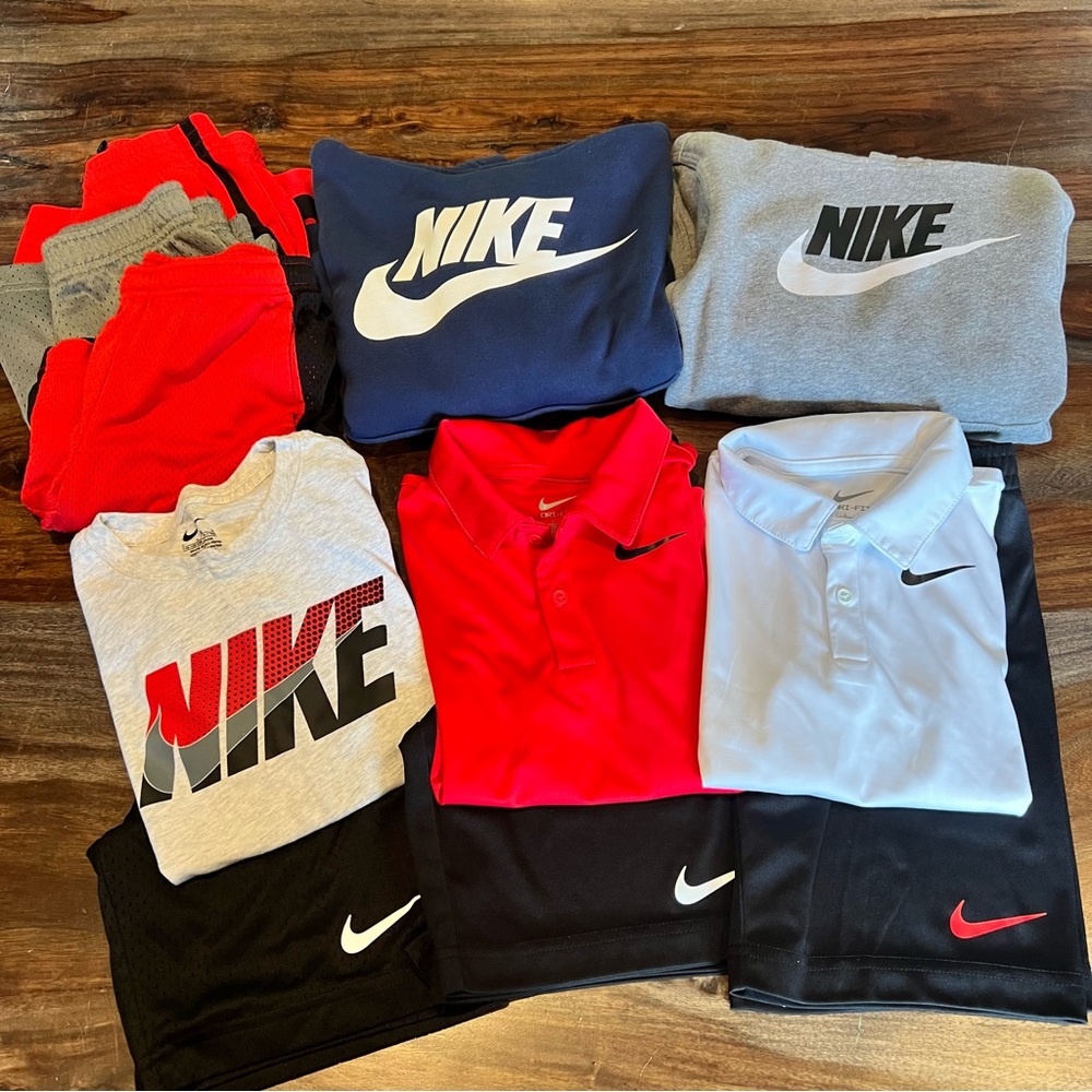 Boys Nike Bundle, size 7
